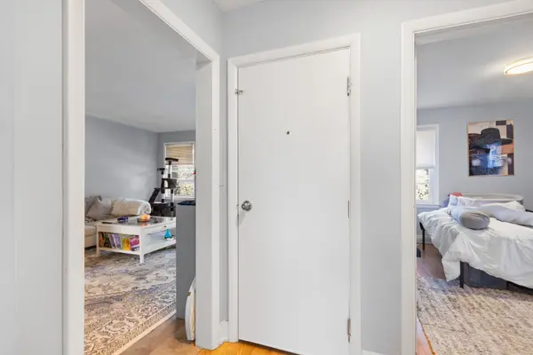 2430 - 2432 First ST, Burlington, ON L7R 1C6