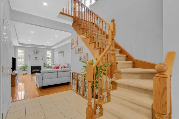 5317 Picketts WAY, Burlington, ON L7L 7J6