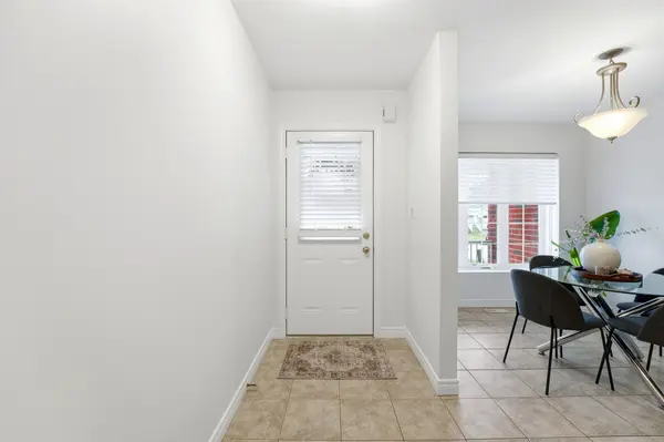 34 Porchlight DR, Woolwich, ON N3B 3M7