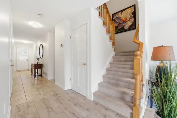 34 Porchlight DR, Woolwich, ON N3B 3M7