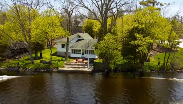 71 Fire 15 Route, North Kawartha, ON K0L 3E0