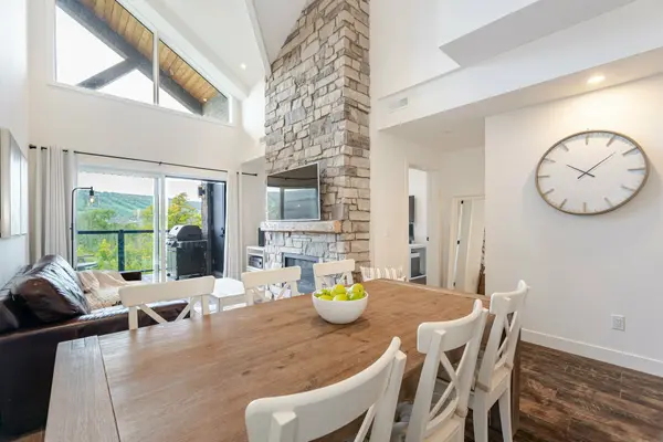 16 Beckwith LN #403, Blue Mountains, ON L9Y 3B6