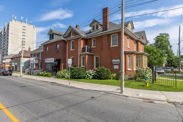 318 Stewart ST, Peterborough, ON K9J 3N1