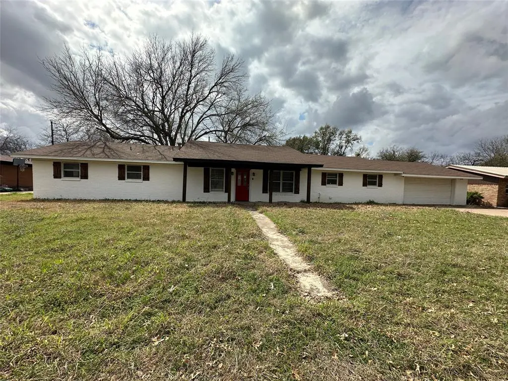 108 Beard Drive, Itasca, TX 76055