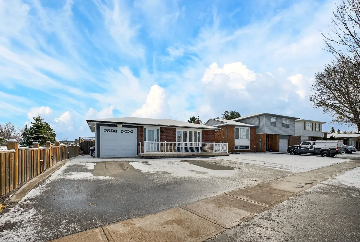 301 Lupin DR, Whitby, ON L1N 1Y5