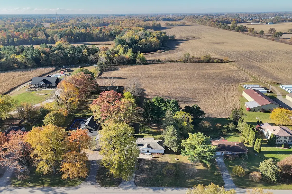 22639 Troops RD, Strathroy-caradoc, ON N0L 1W0