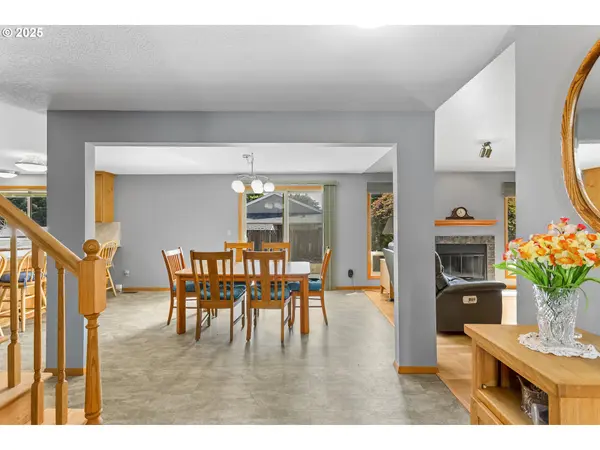 9630 SW ROBBINS DR, Beaverton, OR 97008