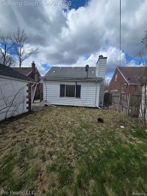 18288 Glastonbury RD, Detroit, MI 48219