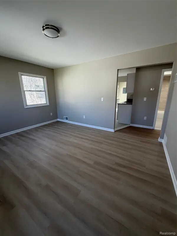 21058 ATLANTIC AVE, Warren, MI 48091