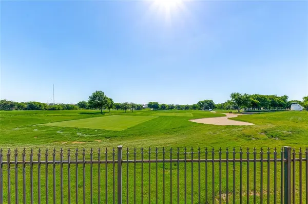 5409 Twin Cities Lane, Mckinney, TX 75070