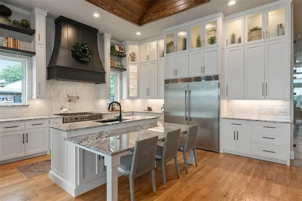 18280 Red Oak Drive, Mabank, TX 75156