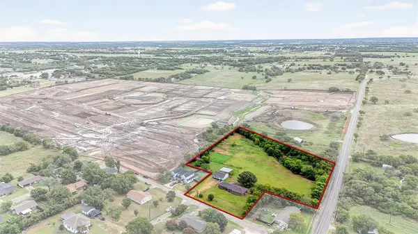 102 N 9 th Street, Gunter, TX 75058