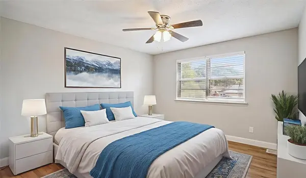 8036 Woodhue Circle, Dallas, TX 75228