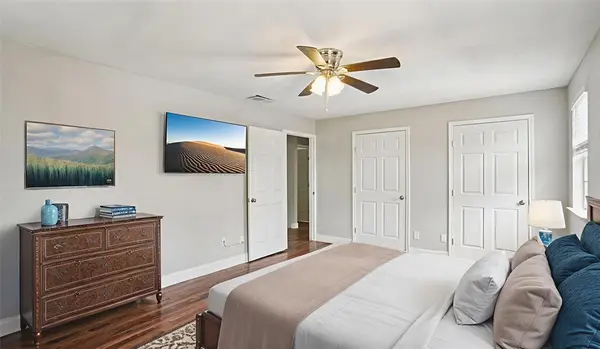 8036 Woodhue Circle, Dallas, TX 75228