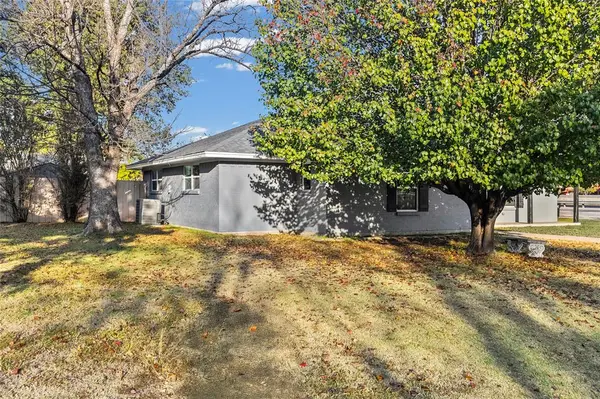 2500 Burnett Drive, Greenville, TX 75402