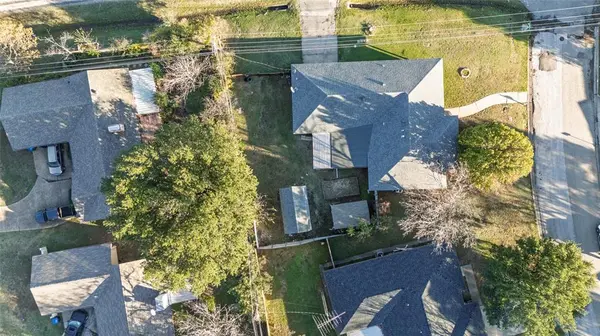 2500 Burnett Drive, Greenville, TX 75402