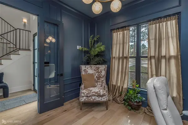 6042 S Lakeshore Drive, Shreveport, LA 71119