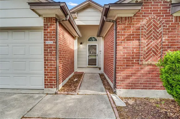 409 Lakemont Drive, Hutto, TX 78634