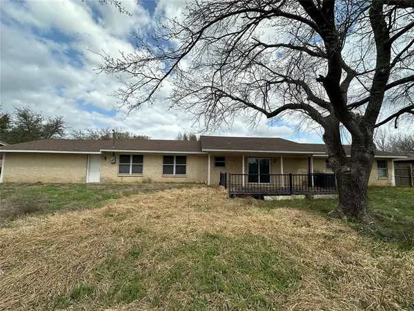 108 Beard Drive, Itasca, TX 76055