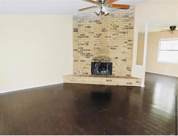 5625 Squires Drive, The Colony, TX 75056