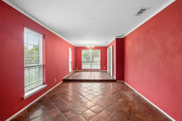 204 Shadywood Lane, Richardson, TX 75080