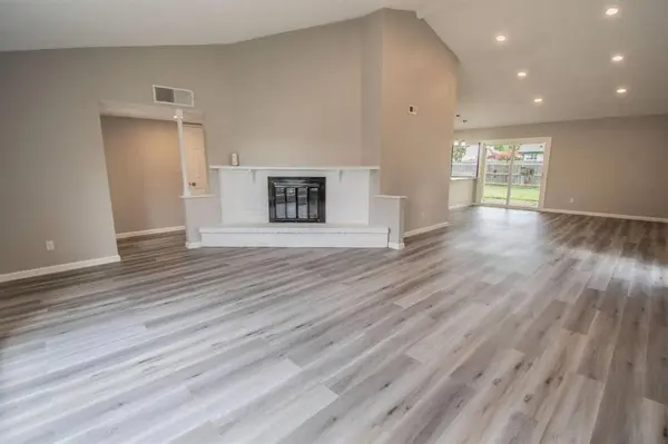 3825 Hackberry Lane, Bedford, TX 76021