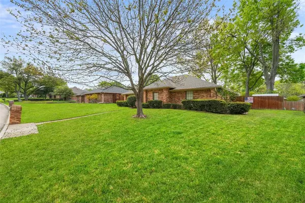 805 Lake Meadows Drive, Rockwall, TX 75087