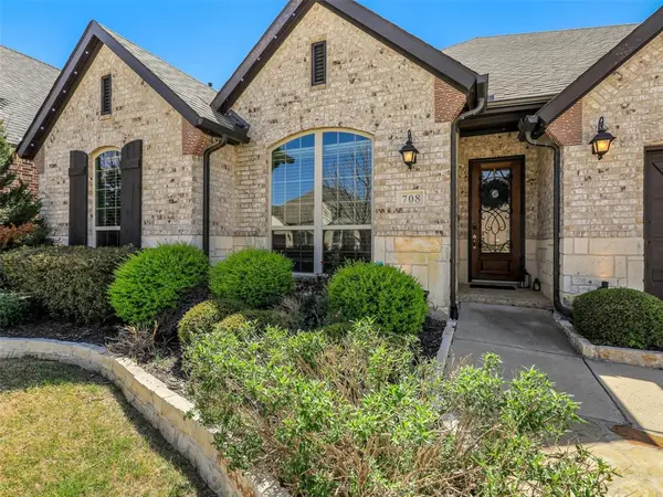 708 Sandbox Drive, Little Elm, TX 76227