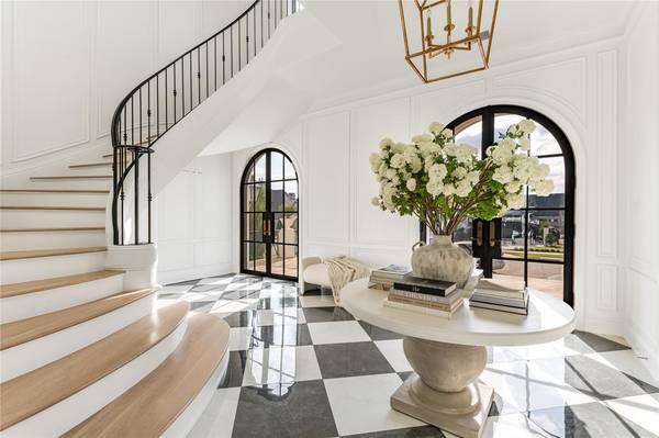 12460 Farmstead Drive, Frisco, TX 75033