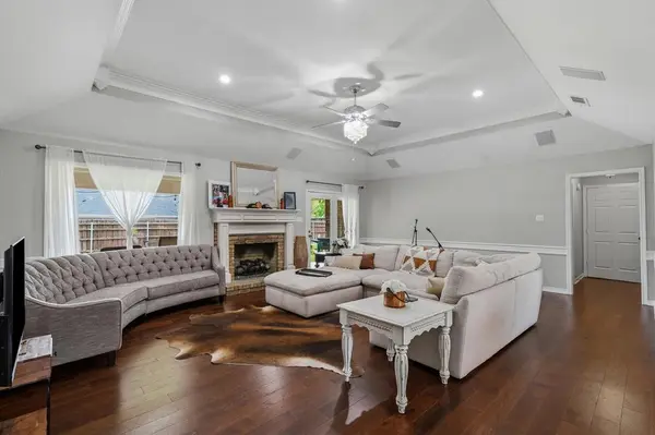 108 Granada Square, Canton, TX 75103