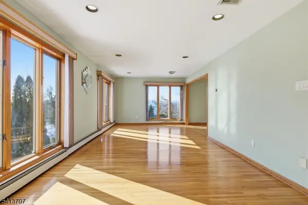 32 Sylvan Dr, Montville Twp., NJ 07058