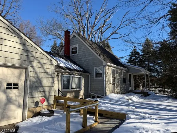 124 Gates Ave, Long Hill Twp., NJ 07933