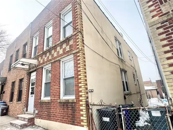 57-22 63rd ST, Maspeth, NY 11378