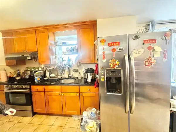 57-22 63rd ST, Maspeth, NY 11378