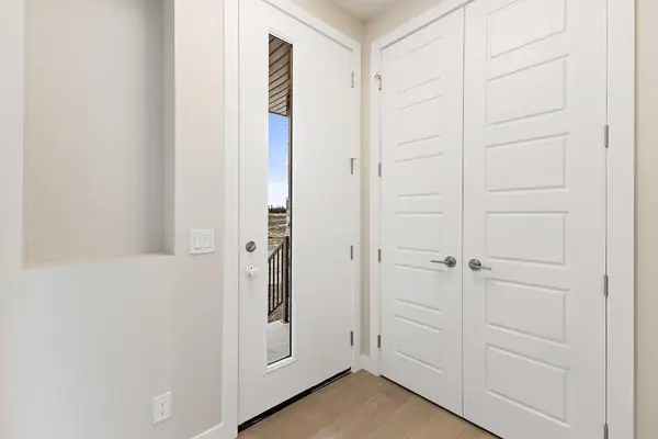 59 Agate RD, Cochrane, AB T4C 3B9