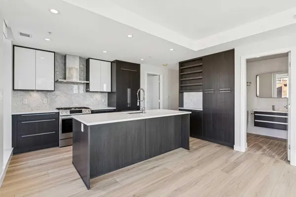 930 16 AVE SW #602, Calgary, AB T2R 1C9