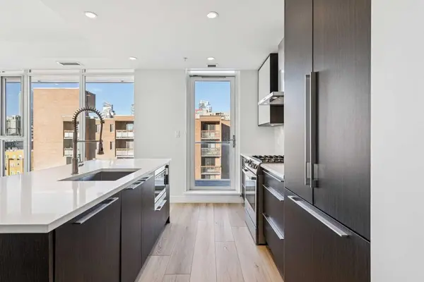 930 16 AVE SW #602, Calgary, AB T2R 1C9