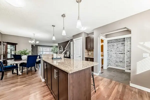 172 Morningside MNR SW, Airdrie, AB T4B 0K4