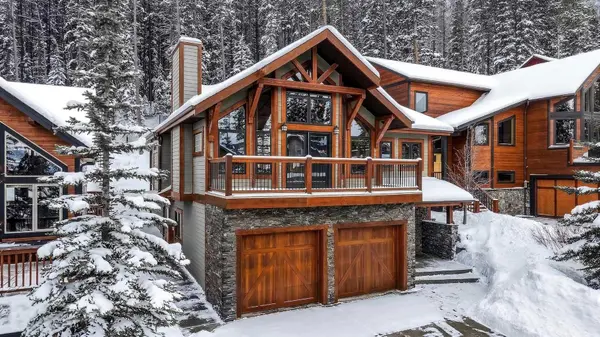 997 Wilson Way, Canmore, AB T1W3C5