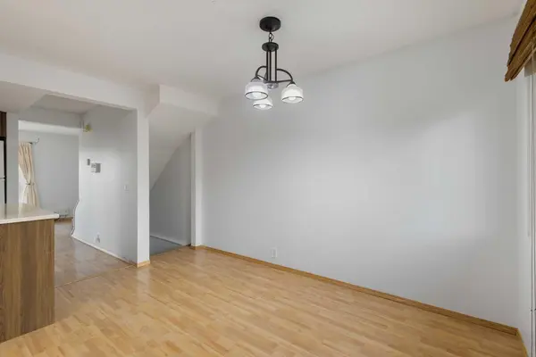 1055 72 AVE NW #72, Calgary, AB T2K 5S4