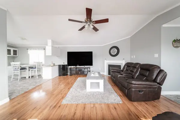 108 Fir ST, Fort Mcmurray, AB T9K 0K2