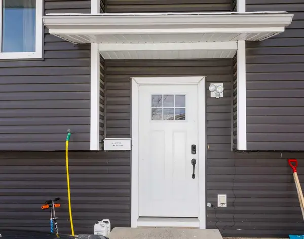 28 Goard Close, Red Deer, AB T4P 2M2