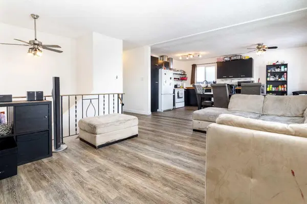 28 Goard Close, Red Deer, AB T4P 2M2