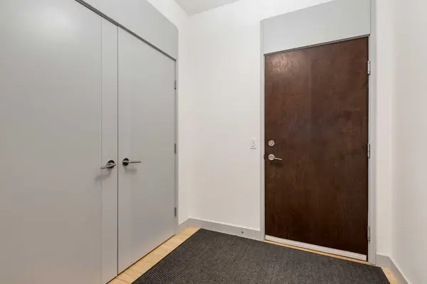 2905 16 ST SW #403, Calgary, AB T2T 4G5