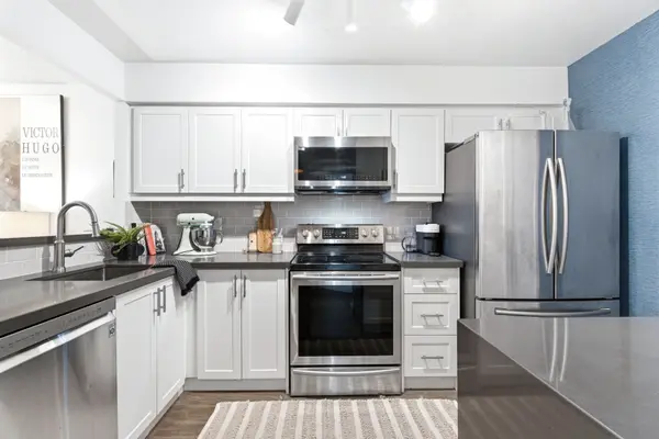 60 Homewood AVE #501, Toronto C08, ON M4Y 2X4