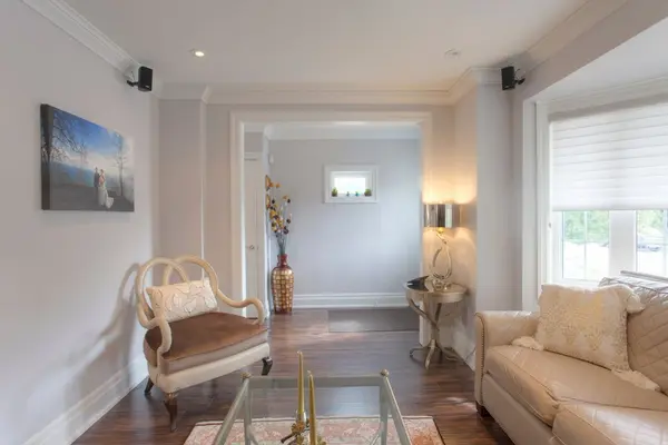 136 Hollywood AVE, Toronto C14, ON M2N 3K3