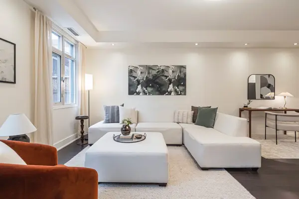 500 Richmond ST W #Th103, Toronto C01, ON M5V 3N4