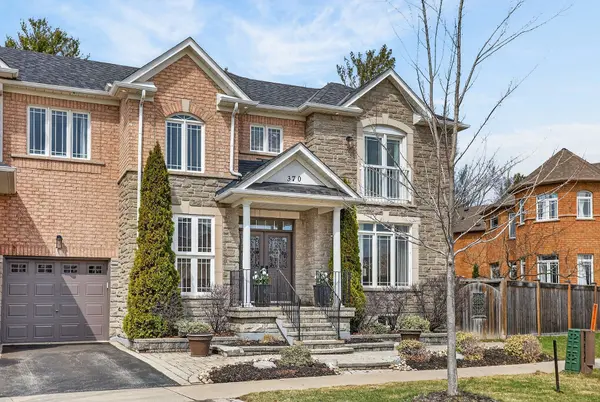 370 Strouds LN,  Pickering,  ON L1V 7J2