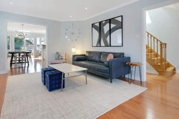 12 Athlone RD, Toronto E03, ON M4J 4H2