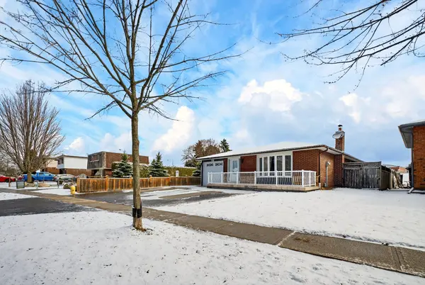 301 Lupin DR, Whitby, ON L1N 1Y5